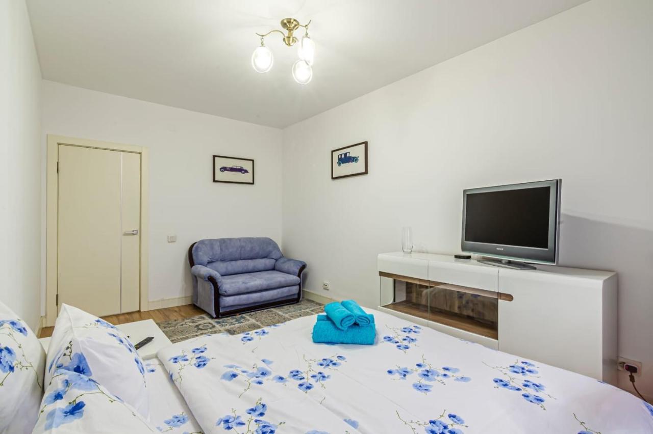 Ferienwohnung Однушка В Жк Абая 130/2 2019 Г.П. Almaty Exterior foto